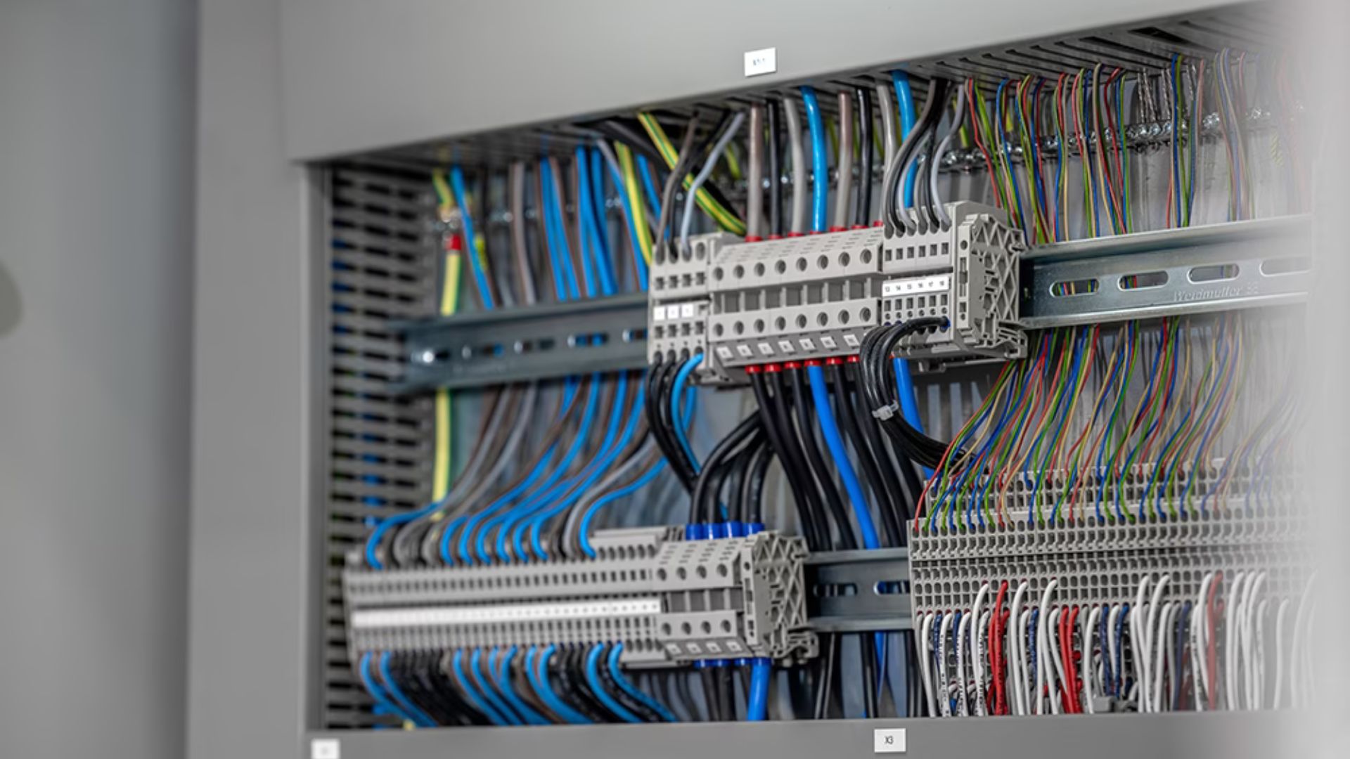 DKC Totaaltechniek koel- en vriesruimte installatie